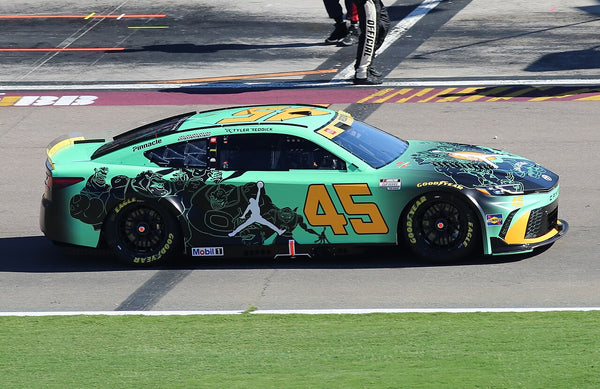 Freeway Insurance 500 Recap: Reddick's Two Tires Blow the Title Race Open