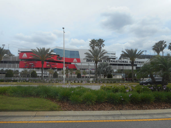 Daytona International Speedway Parking Guide: Where to Park, Parking Map and What It Costs (2026)