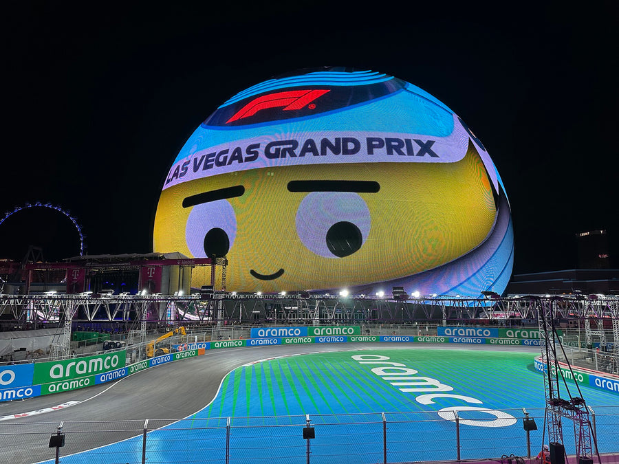 Las Vegas Strip Circuit Fan Guide: Bag Policy, Prohibited Items and What to Bring (2026)